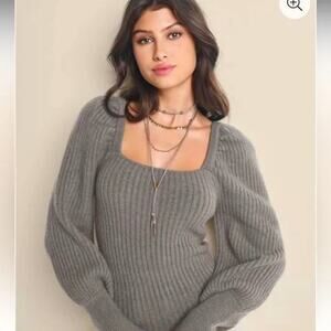 Venus square neck gray puff sleeve ribbed heavy knit sweater womens medium